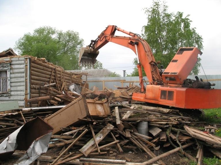 Демонтаж деревянных конструкций