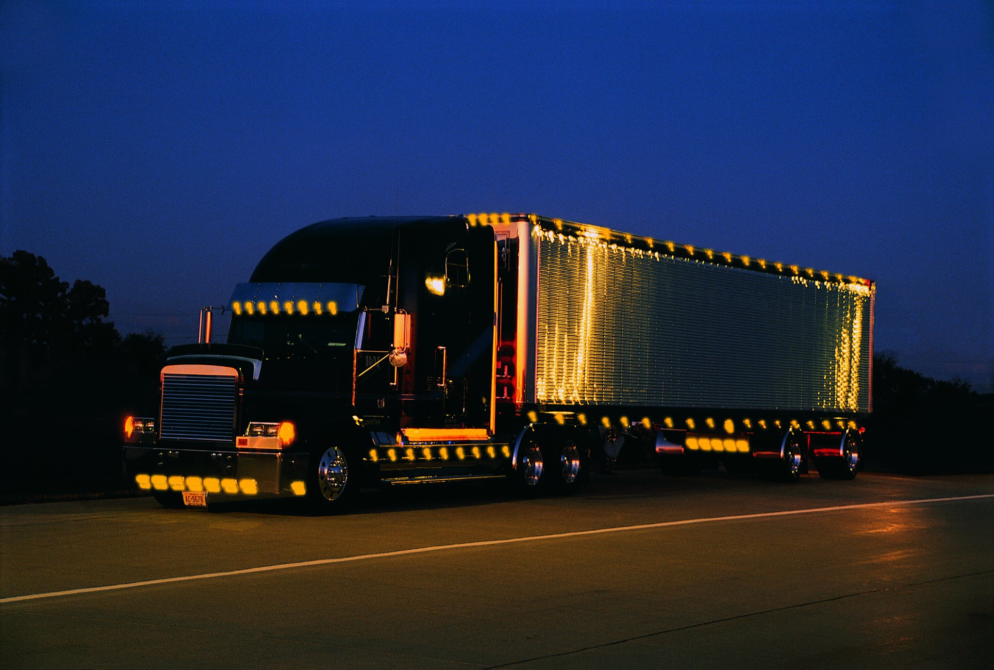 Особенности ночных перевозок грузов