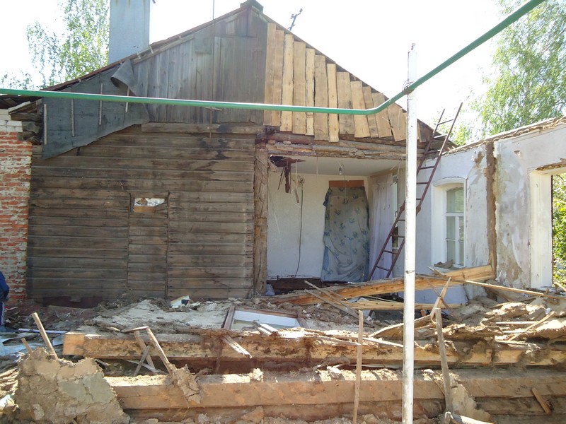 Демонтаж деревянных конструкций 